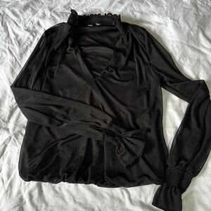 Black mesh long sleeve top with ruffle details #work #office